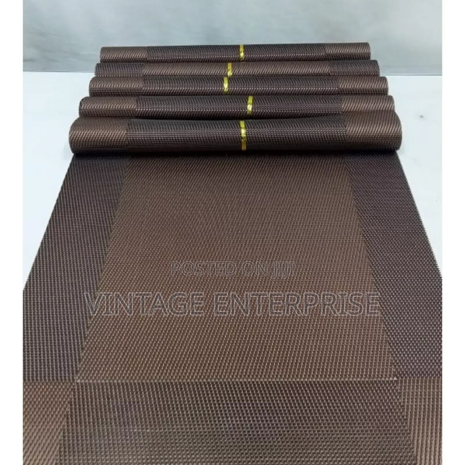 6pc Table Mats and Runner (Size 180cm×30cm) -Grey, Gold. ••√