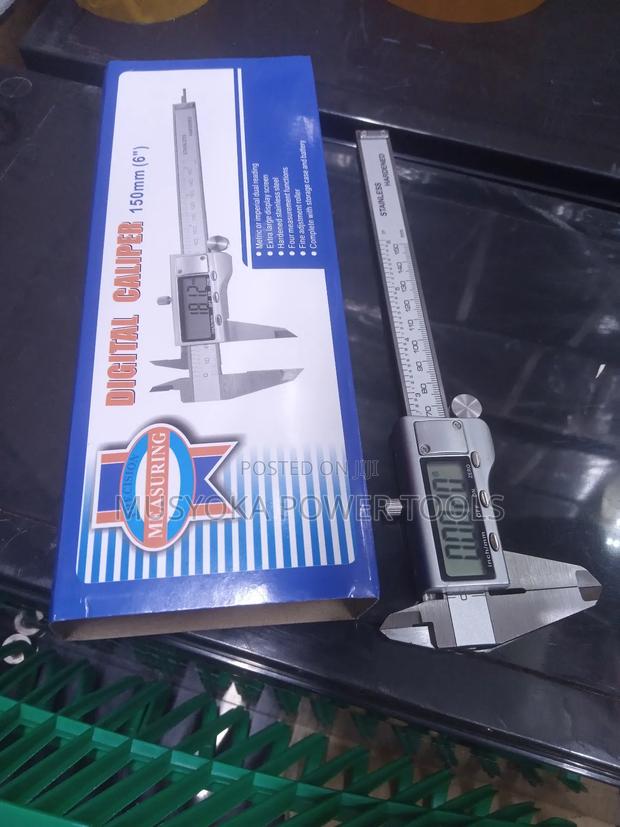 High Precision Digital Caliper 150mm 6"