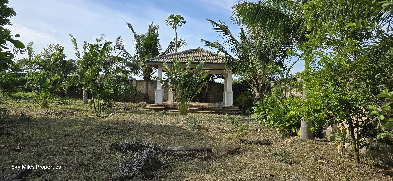 Second Row Prime 1/2 Acre Beach Plot for Sale in Kikambala