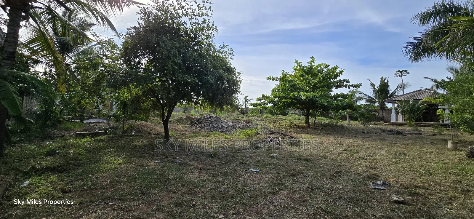 Second Row Prime 1/2 Acre Beach Plot for Sale in Kikambala