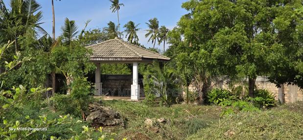 Second Row Prime 1/2 Acre Beach Plot for Sale in Kikambala - thumbnail 12