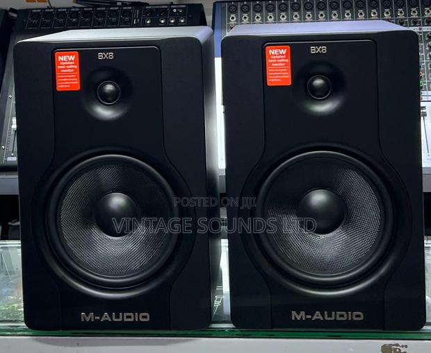 M-Audio BX8 D2 130W 8" Two-Way Active Studio Monitor - thumbnail 2