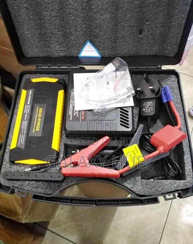 Electric Car Jump Starter With Accessories - main view
