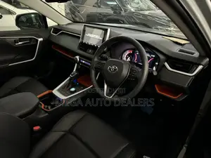 Toyota RAV4 Adventure 2019 Green