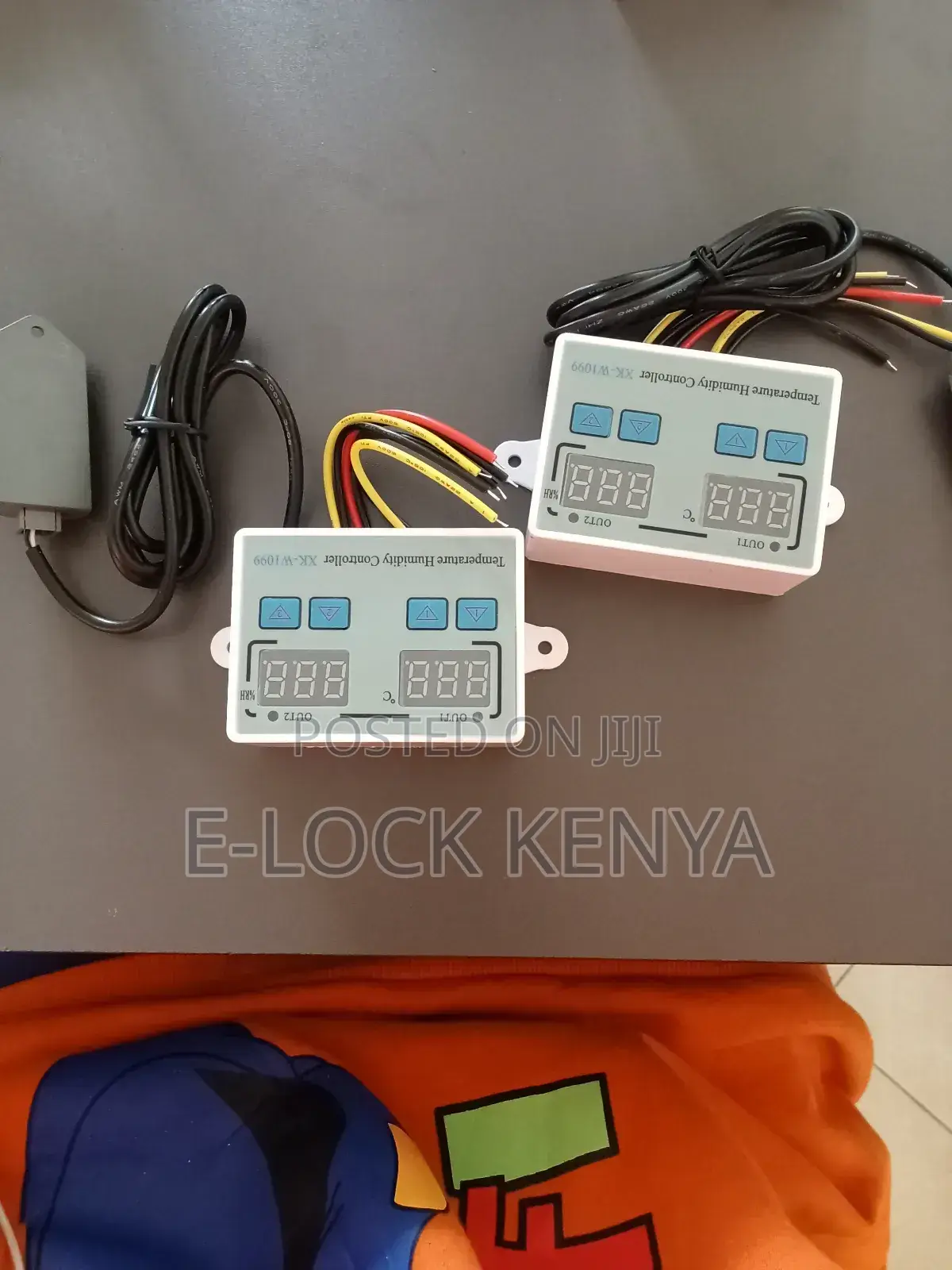 Incubator Thermostat With Hygrometer Control