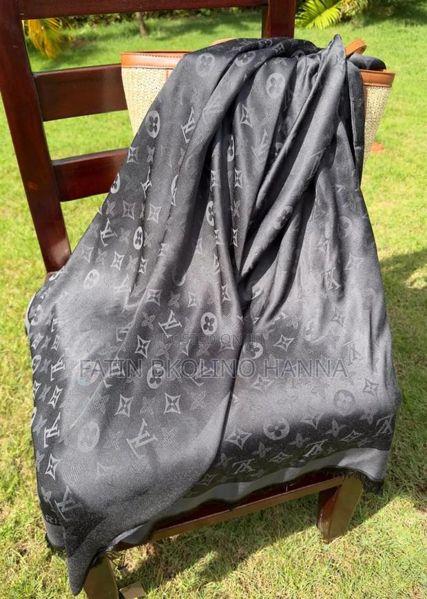 Designer Scarf - main view