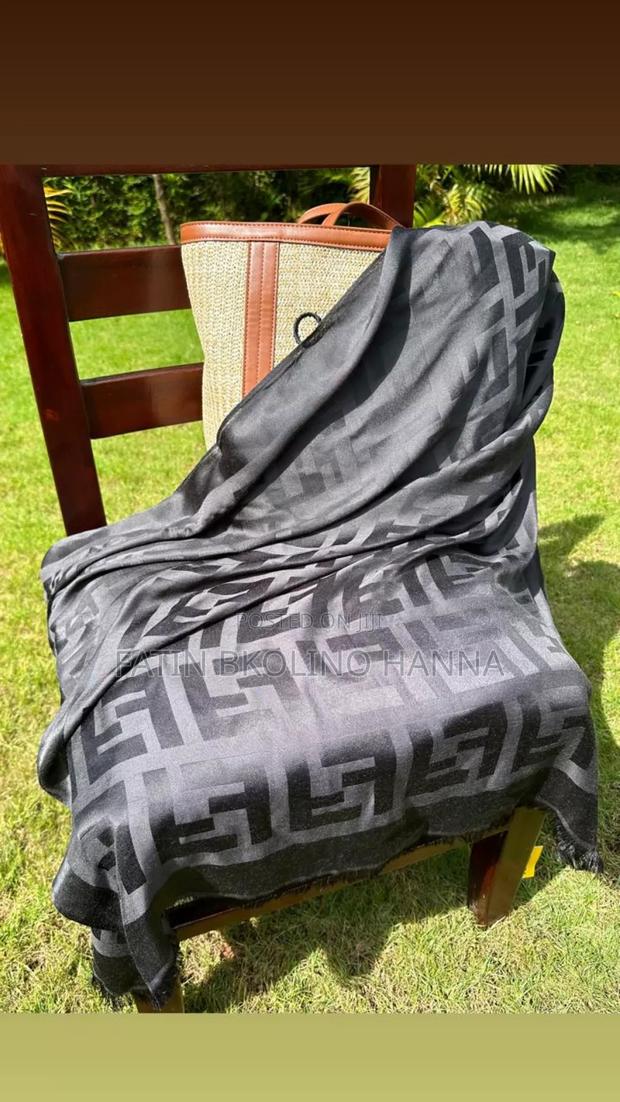 Pretty Designer Scarf - thumbnail 3