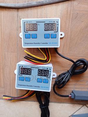 Room Hygrometer and Thermostat System - main view