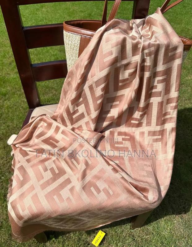 Cute Designer Scarf - thumbnail 2