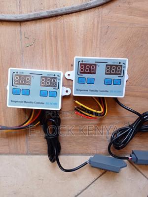 Lab Thermostat With Hygrometer Control - thumbnail 2