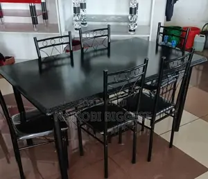 Excellent Executive 6 Sitter Dinning Table