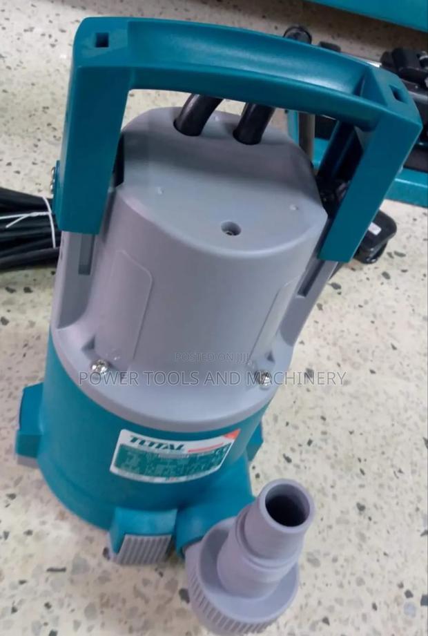 Total Shallow Well Submersible Water Pump 8m Height - main view