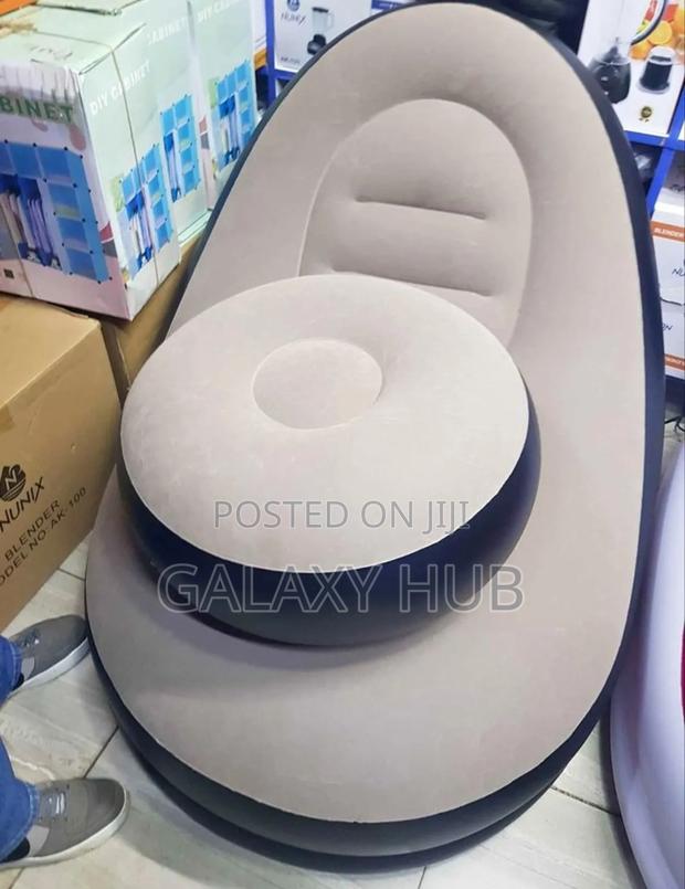 Inflatable Seat With Footrest