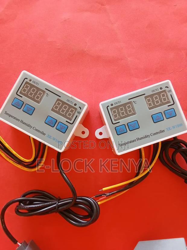 Lab Hygrometer and Thermostat System