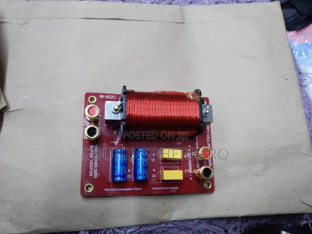 W-902c Bass Speaker Cros-Over - main view