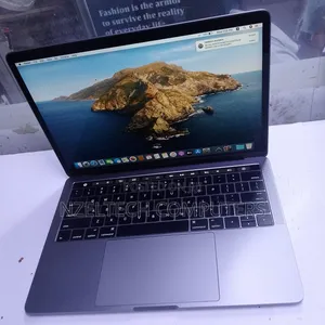 Laptop Apple MacBook Pro 2017 16GB Apple M3 Pro SSD 256GB