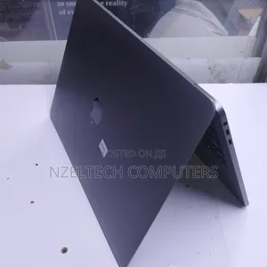 Laptop Apple MacBook Pro 2017 16GB Apple M3 Pro SSD 256GB