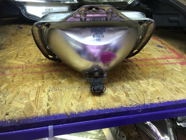 Toyota Townace 2000 Headlight - thumbnail 2