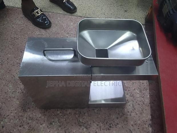 Oil Processor Machine / Oil Press