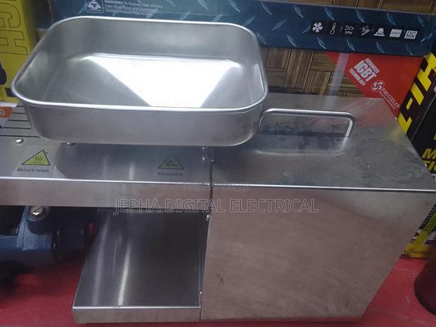 Original Oil Press Machine - main view