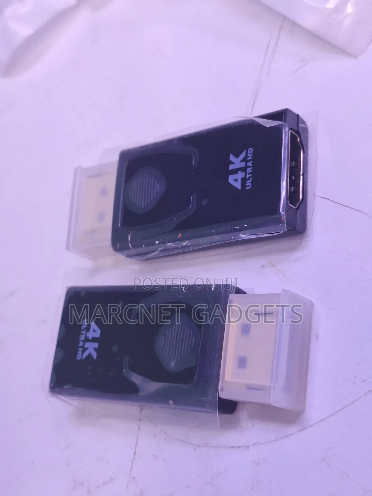 Small Size Ultra HD Display Port to Hdmi Converter