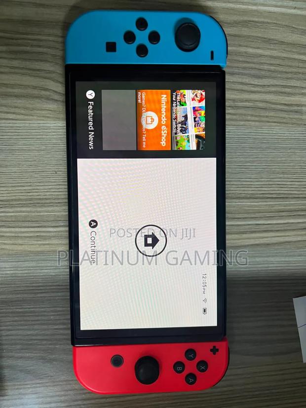 Used Nintendo Switch - thumbnail 3