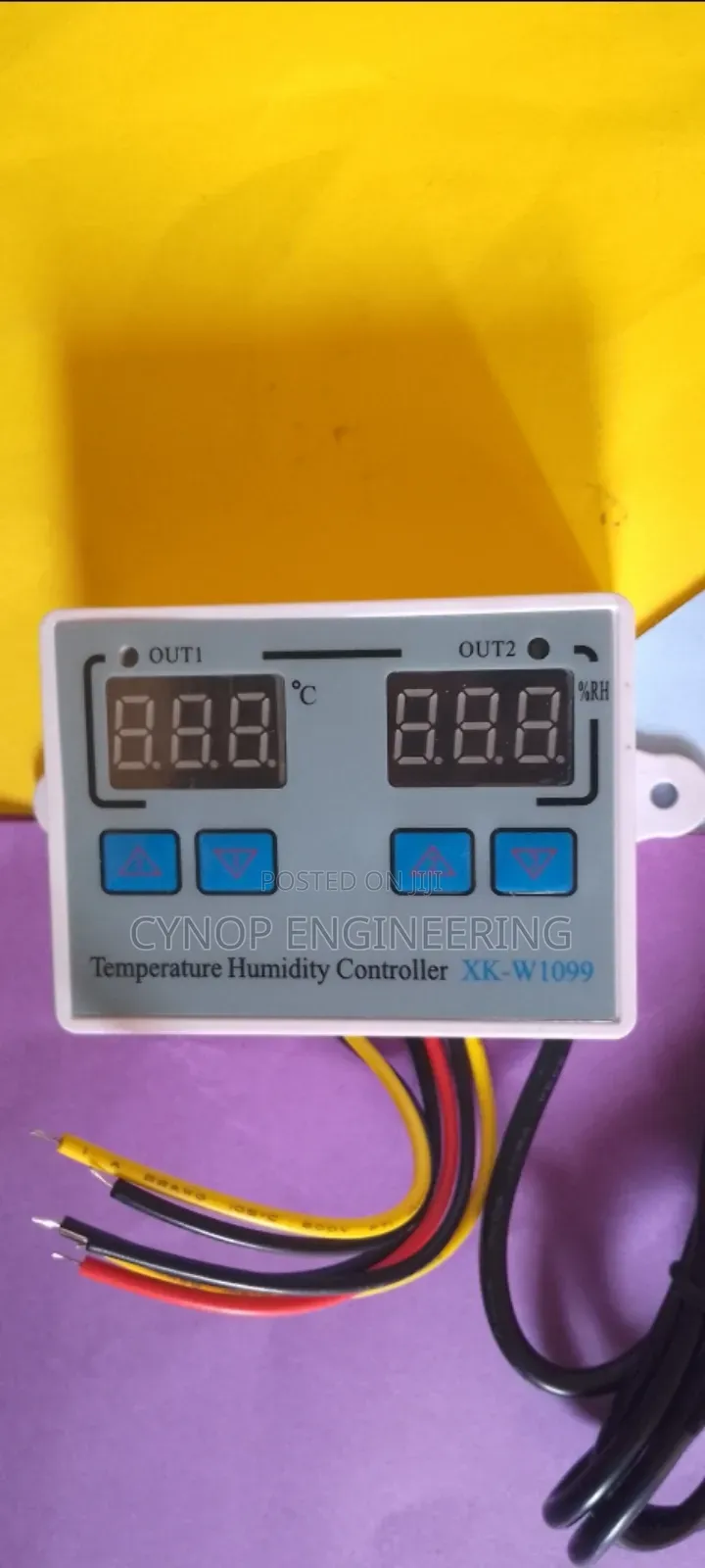 Hygrometer and Thermostat for Labs