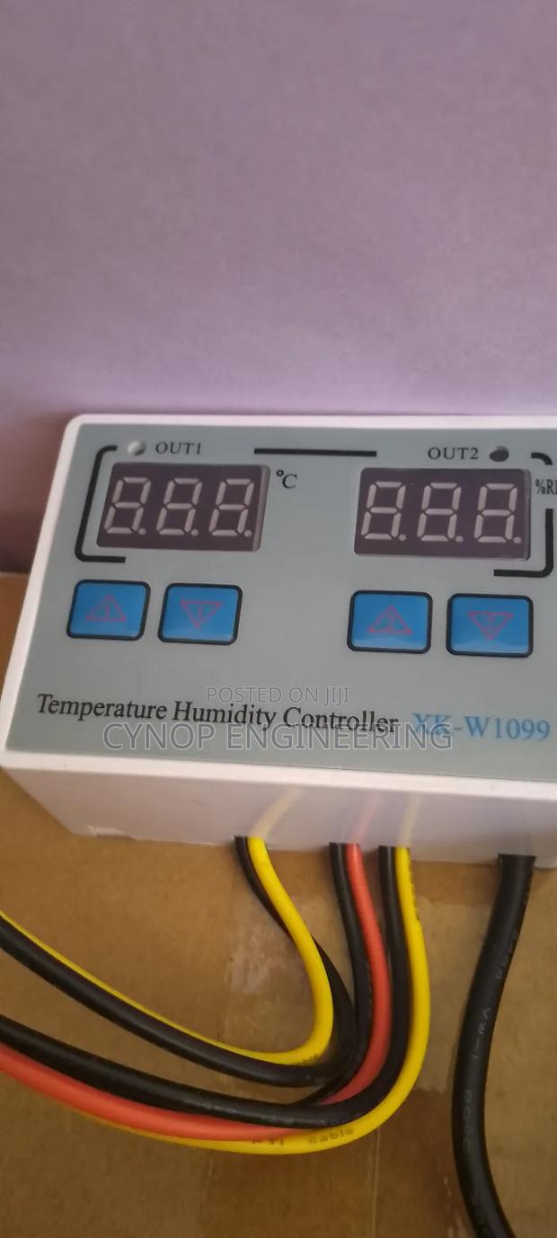 Store Thermostat and Hygrometer System - main view