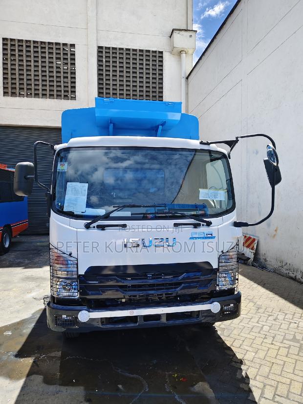 New Isuzu 2024 Blue Power 100% Financing - thumbnail 5