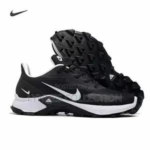 Nike ACG Sneakers