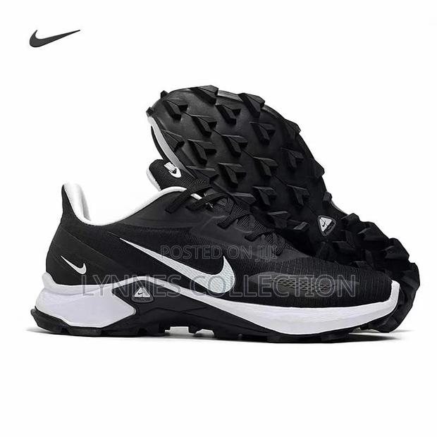 Nike ACG Sneakers - thumbnail 2