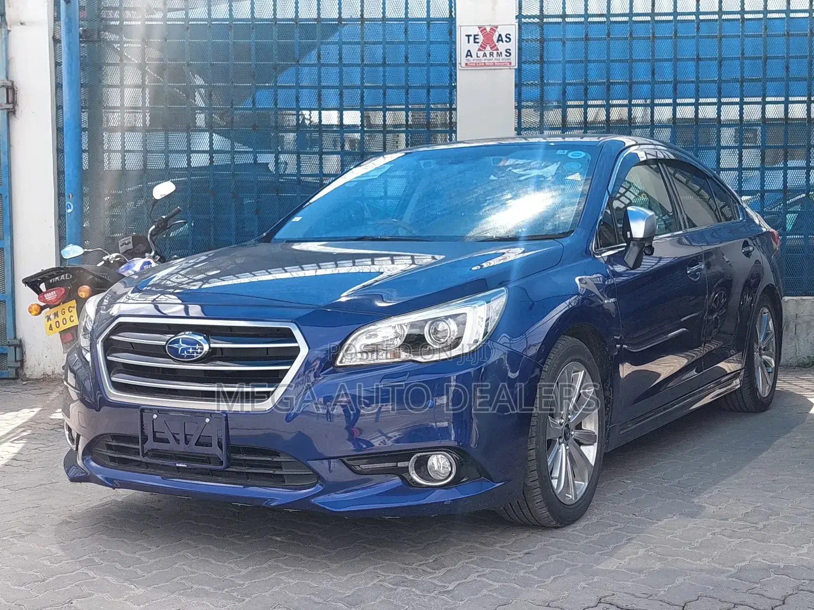 Subaru Legacy 2018 Blue
