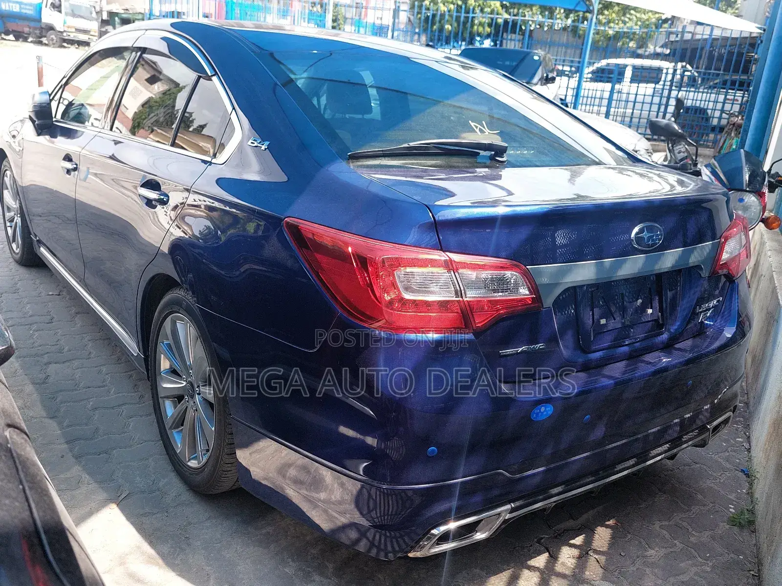 Subaru Legacy 2018 Blue