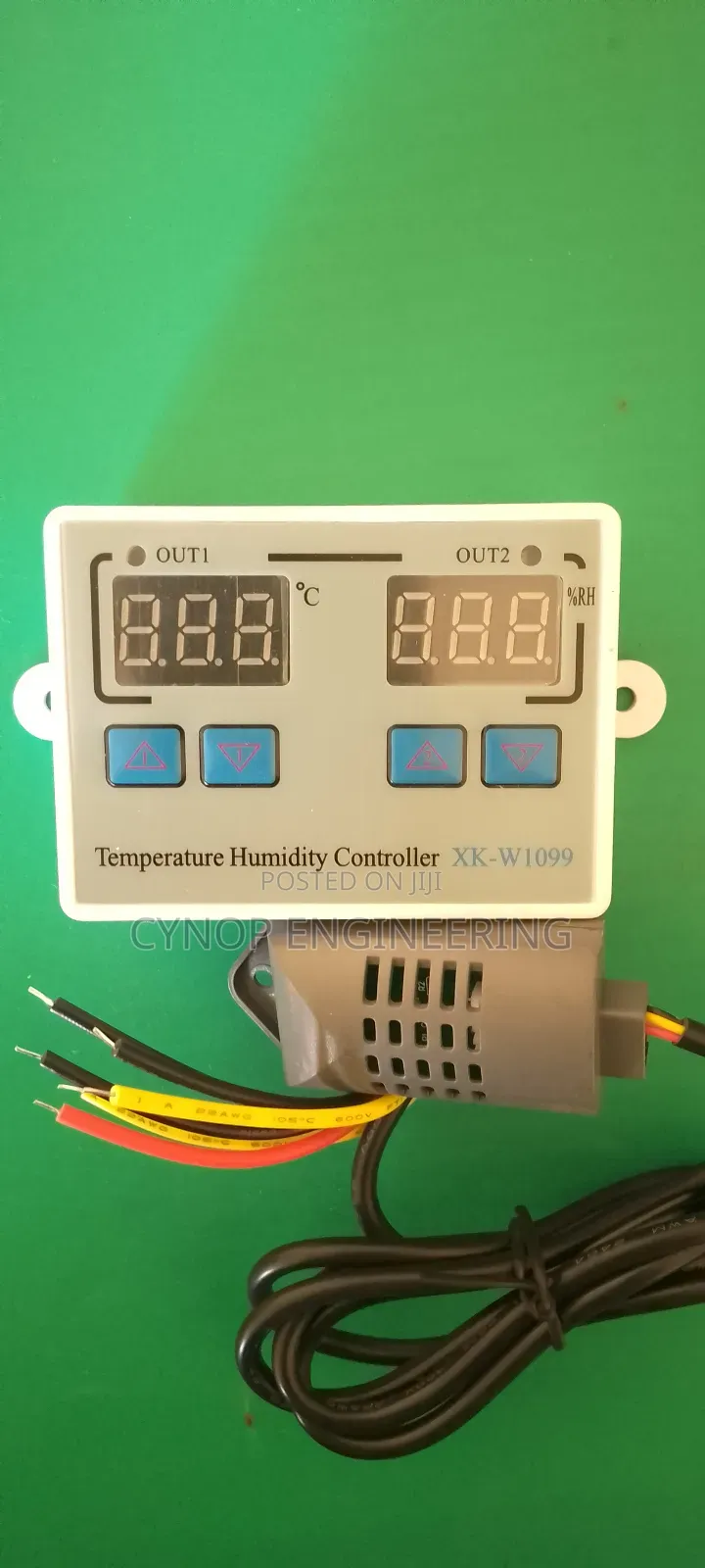 Lab Thermostat and Hygrometer Device