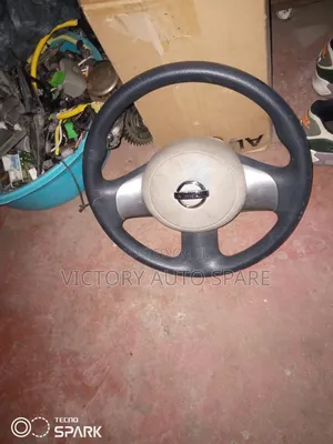 Nissan Cube Steering Airbag