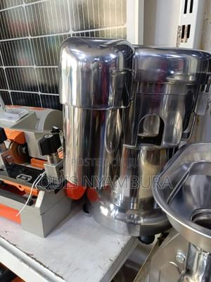 Commercial Juicer, Industrial Juicer - thumbnail 2