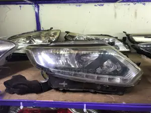Nissan Xtrail Nt32 Non Xenon Headlight