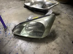 Toyota Premio 240 2005 Xenon Headlight