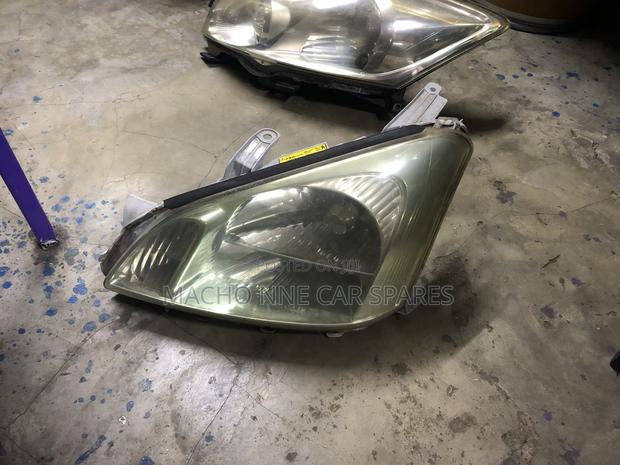 Toyota Premio 240 2005 Xenon Headlight - thumbnail 2