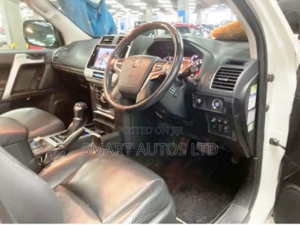 Toyota Land Cruiser Prado 2.8 2018 White