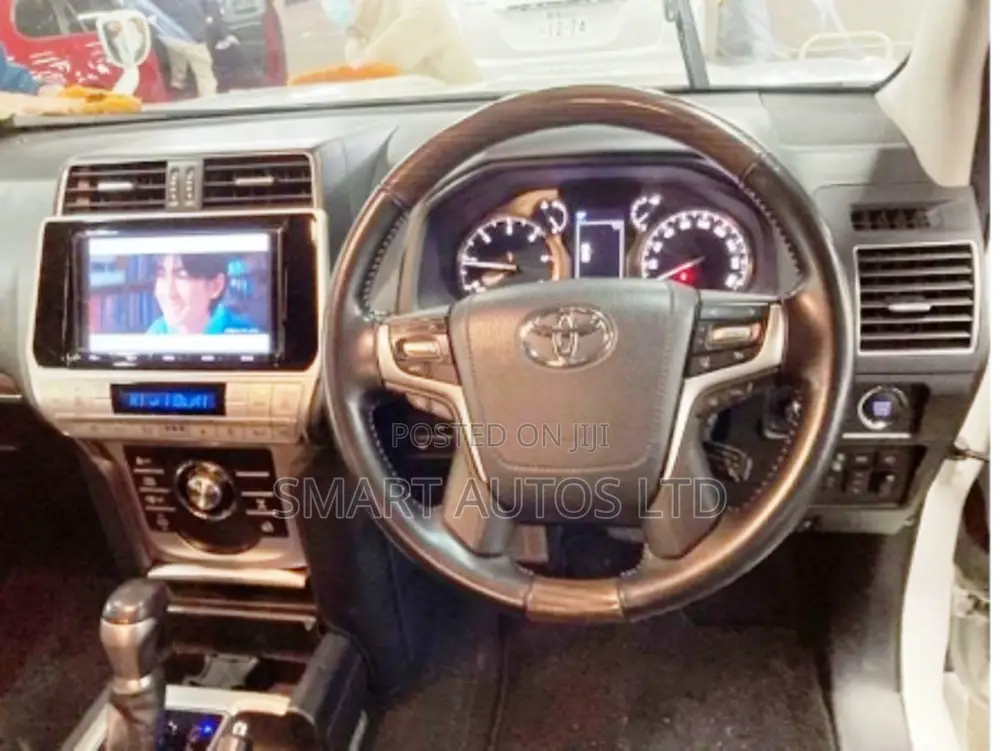 Toyota Land Cruiser Prado 2.8 2018 White
