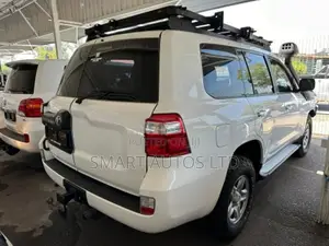 Toyota Land Cruiser 4.5 V8 GXR 2017 White