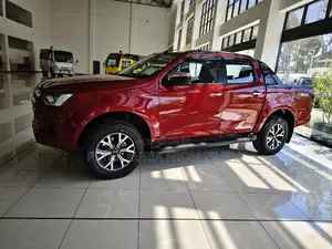 New Isuzu D-MAX 2024 Beige