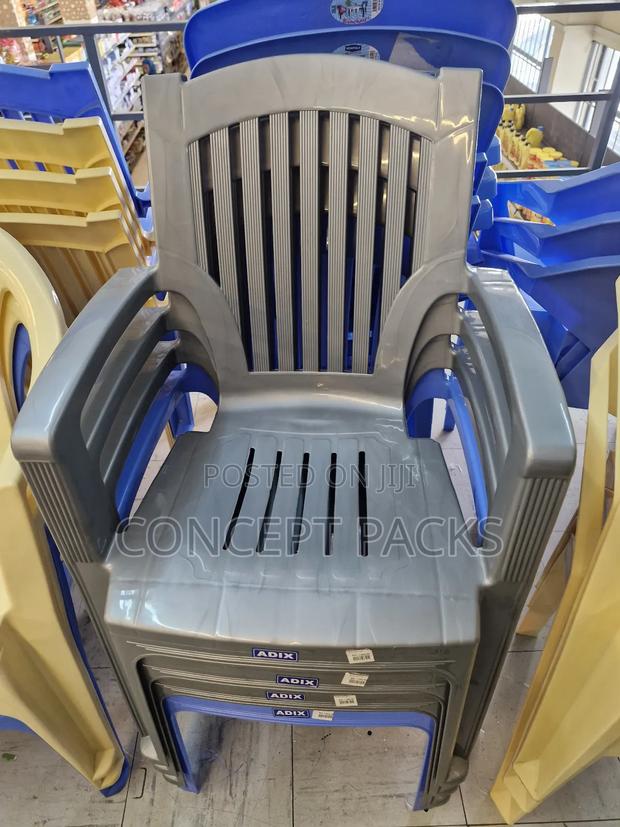 Long Arm Adix Chair. Assorted Colours. - thumbnail 4