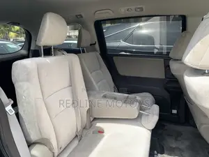 Honda Odyssey 2.0 Hybrid (7 seater) 2017 Gray