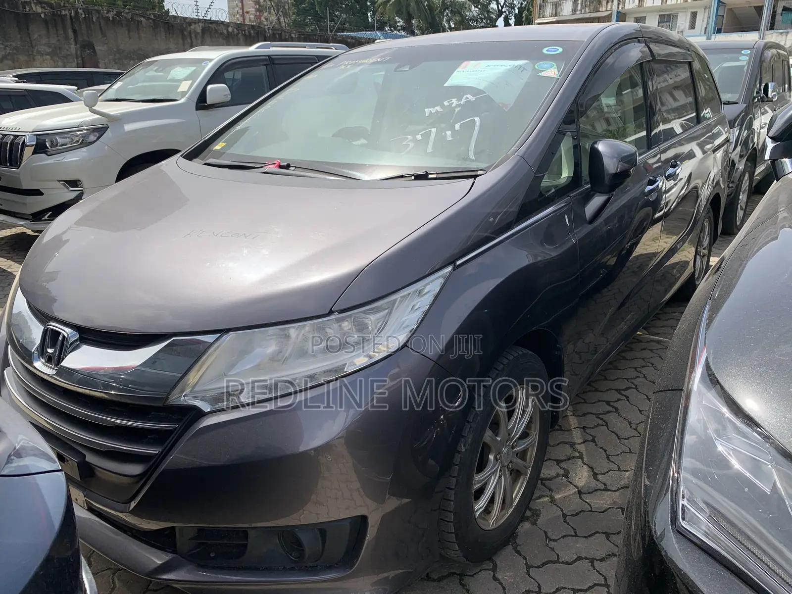 Honda Odyssey 2.0 Hybrid (7 seater) 2017 Gray