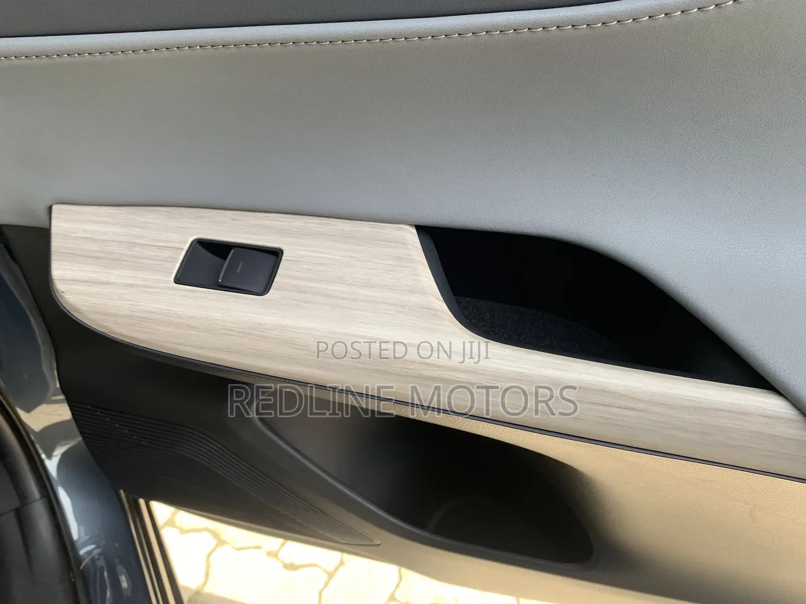 Toyota Harrier 2.0 2020 Silver