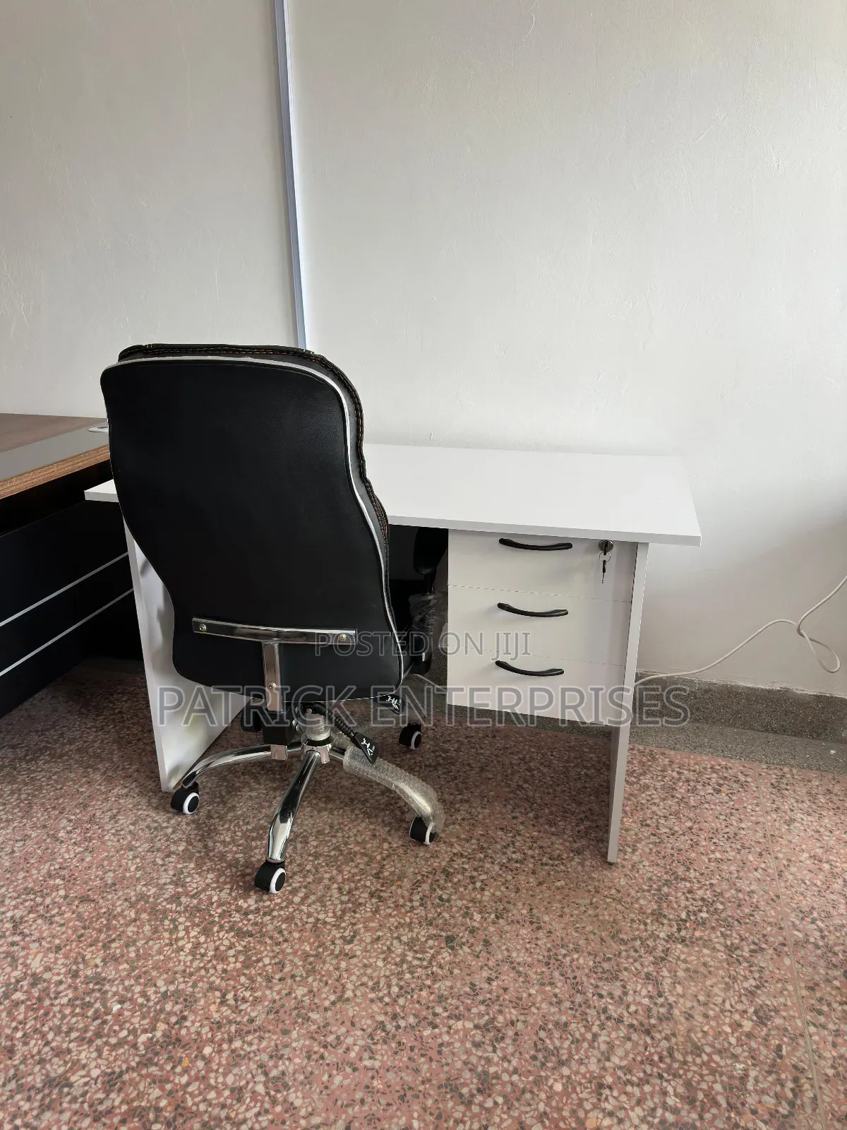 1.2 MTR Office/Home Study Desk Plus Executive Office Chair