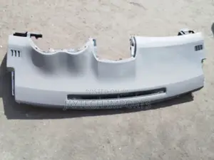 Axio /Fielder 2007 Dashboard Bench Colour