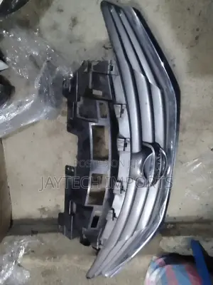 Nissan Note Grill